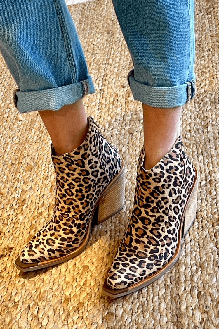 Women's Animal Print Ankle Boots Block Heel Closed Toe 2
