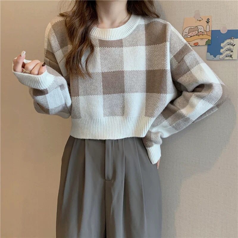 Women's Cropped Checkered Sweater | Trendy Fit & All-Day Comfort 2