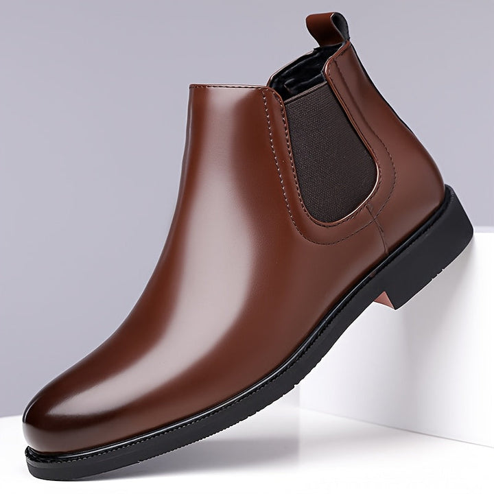 Leo | Classic Slip-On Chelsea Boots