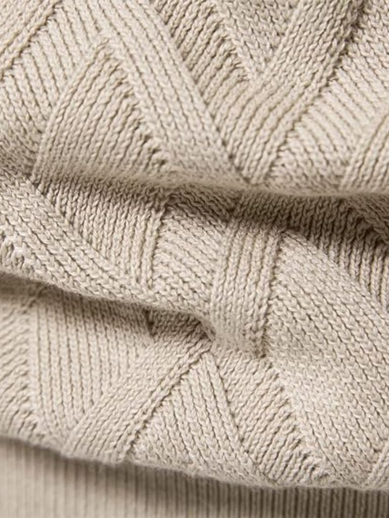 Minimalist Knit Pullover - Cross &amp; Crown - Cross &amp; Crown